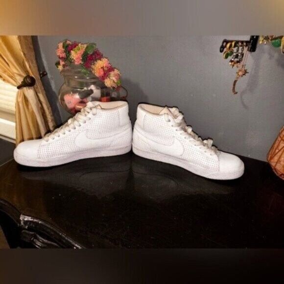 Nike Blaze Mid White High-Top Sneakers - Picture 5 of 5